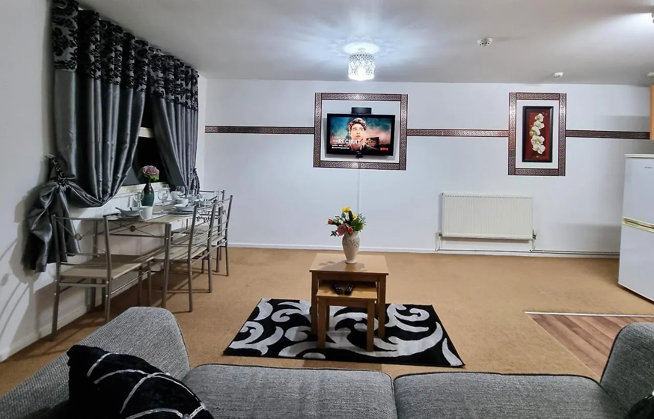 *F1*5Gh* Setup For Your Most Relaxed & Amazing Stay + Free Parking + Free Fast Wifi * Leeds